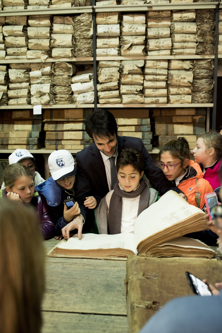 ilCartastorie: Storytelling in the archives, Naples, ITALY